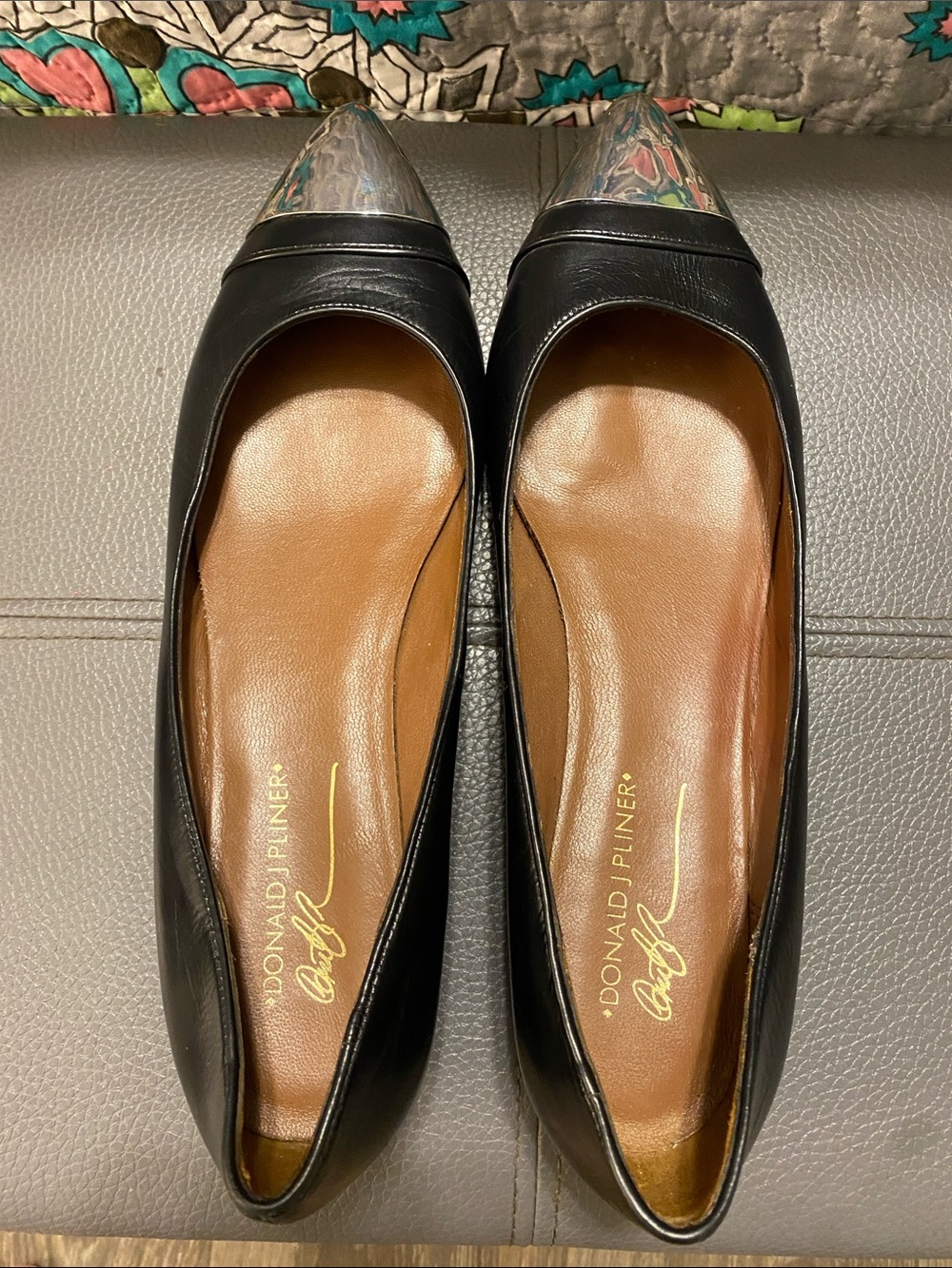 Donald J. Pliner Black Leather Pointed-Toe Flats w/ Metallic Silver Cap; size 9